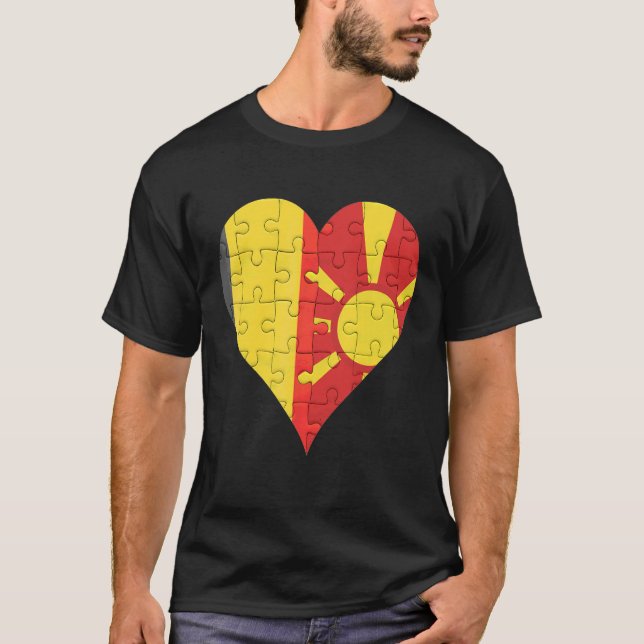 Belgian Macedonian Flag Heart T Shirt (Framsida)