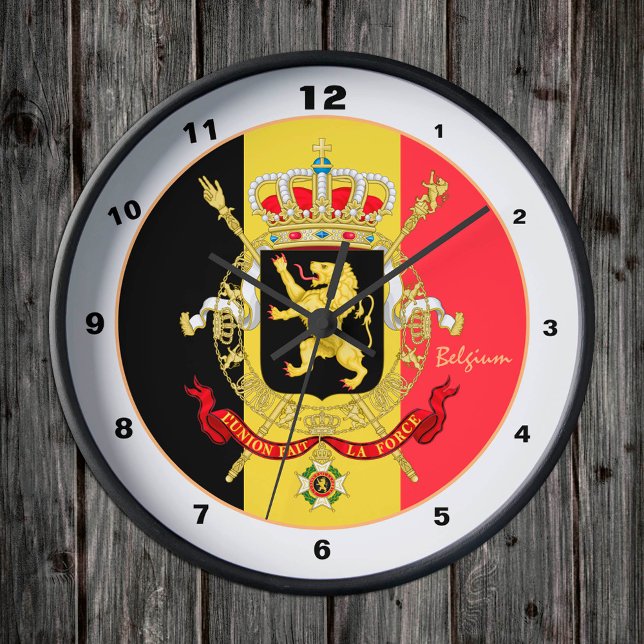 Belgisk flagga, emblem & Belgien trendig mode Rund Klocka (Skapare uppladdad)