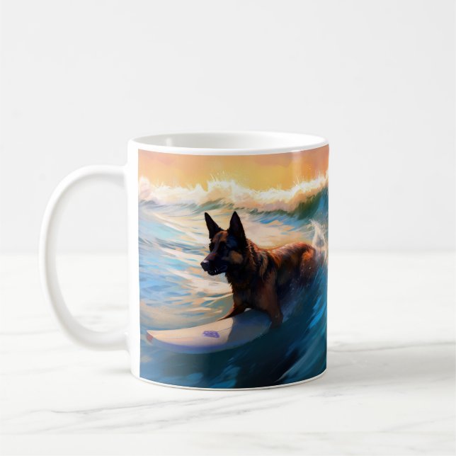 Belgisk vallhund  Strand Surfing Målning Kaffemugg (Vänster)