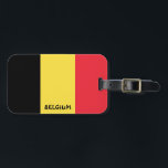 Belgiska Flagga Patriotic Bagagebricka<br><div class="desc">Belgiens nationella Flagga Patriotic Luggage Tag med den belgiska flagga tryckt på ena sidan av märkrn. Land namn, skrivet med det pulserande typsnittet, är integrerat i designen på grund. Anpassadet Text är fullt ut med funktionen "Anpassa den!". Andra sidan av märkrn är reserverad för din information. Denna beundransvärda belgiska bagagemärke...</div>