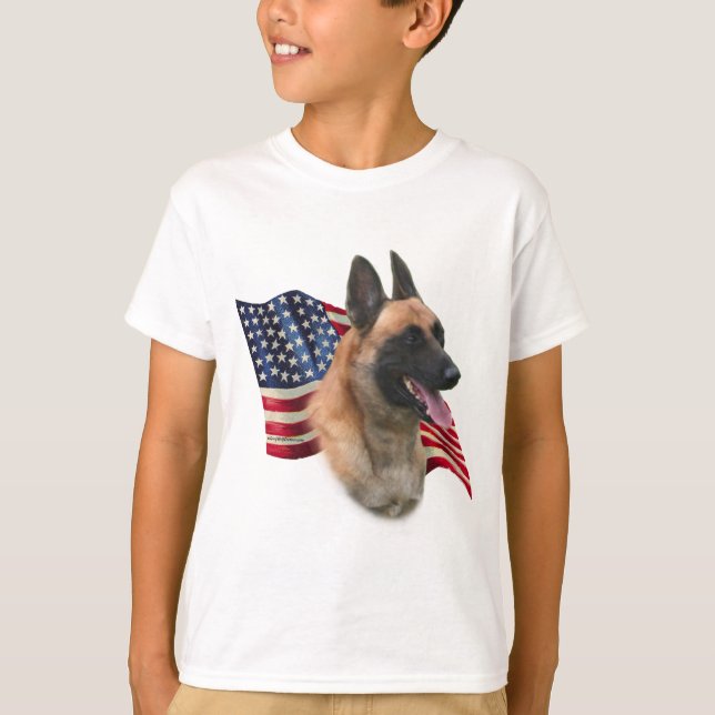 Belgiska Malinois Flagga T-shirt (Framsida)