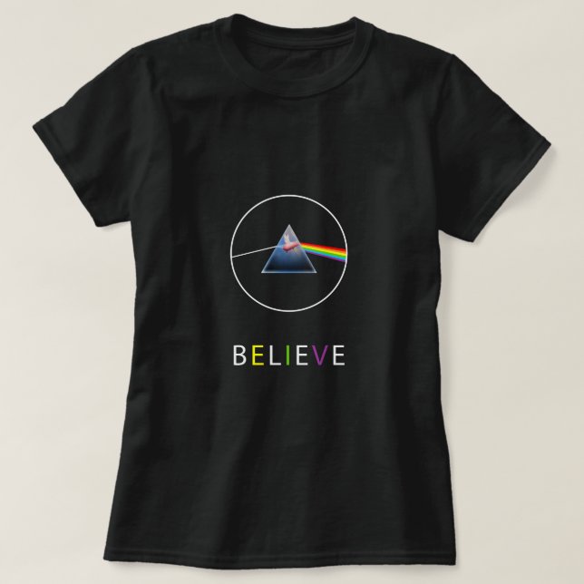 BELIEVE-flygande Gris i Prism T-shirt (Design framsida)