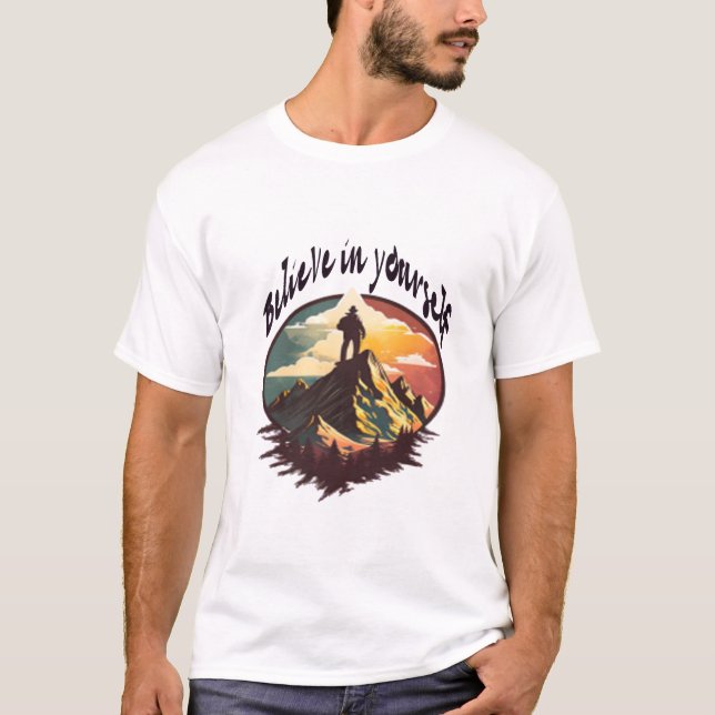 "Believe in Yourself" Retro Mountain Adventure T Shirt (Framsida)