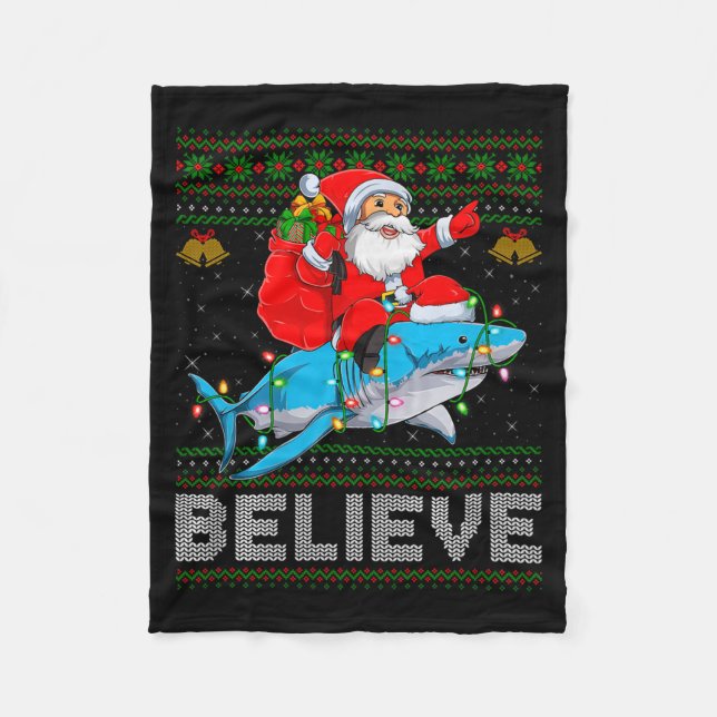 Believe Xmas Funny Santa Riding Shark Ugly Christm Fleecefilt (Framsidan)