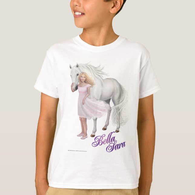 Bella Sara poserar Tee Shirt (Framsida)