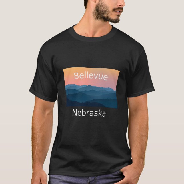 Bellevue Nebraska Mountain sunset hometown T Shirt (Framsida)