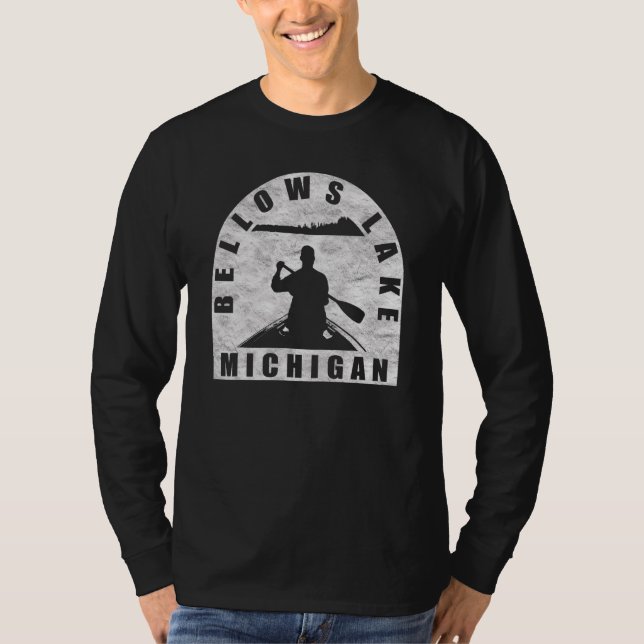 Bellows Lake Kanotfärd Michigan T Shirt (Framsida)