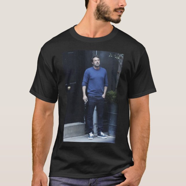 Ben Affleck Smoking Classic T-Shirt (Framsida)