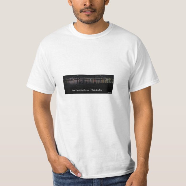 Ben Franklin Bridge i Night Tee Shirt (Framsida)