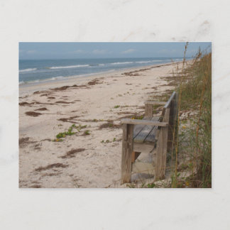 Bench på stranden vykort