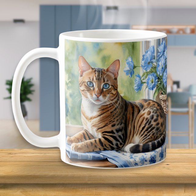 Bengal Cat Breed Watercolor Kaffemugg (An elegant ceramic coffee mug, with a picture on both sides of a Bengal cat in a watercolor style)