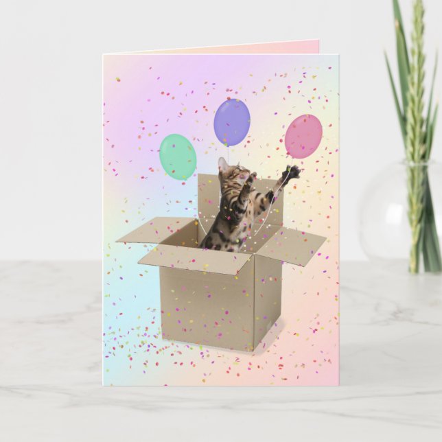 Bengal cat in carton box-födelsedag kort (Framsida)