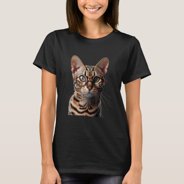 Bengal Cat Wearing Glasses T Shirt (Framsida)