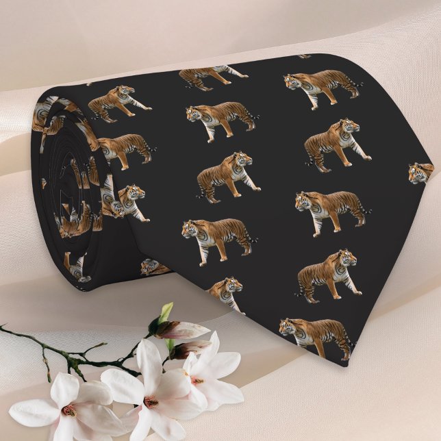 Bengalisk Tiger Svart Elegant Vilda Djur Mönster Slips (A stylish tie with a pattern of Bengal tigers on a black background)
