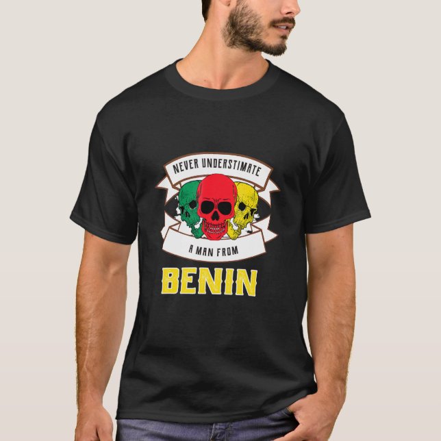 Benin Underskatta aldrig T Shirt (Framsida)