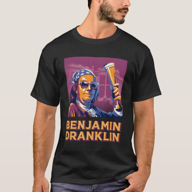 Benjamin Dranklin Funny Ben Franklin Beer Drinking T Shirt (Framsida)