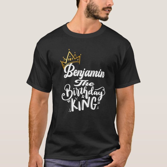 Benjamin, födelsedagsbojorna Kung Grattis på födel T Shirt (Framsida)