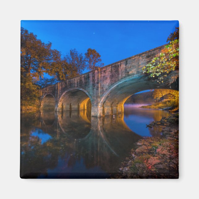 Bennett Spring Bridge i skymningen Magnet (Framsidan)