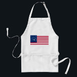 Benningtons banderoll: Den 76 amerikanska Flagga B Förkläde<br><div class="desc">Luft hängde tungt med gräs nål och utfästelsen om strid. Den 16 augusti, 1777, dånad över backe i Bennington, Vermont. General John Stark, hans ansikte, har tillsammans med linjerna av en säsongsbetonad gränsman, besökt sin amtaggsarmé. Jordbrukare, utsvävningar och skogsmän var förenade av ett gemensamt syfte: att försvara sin frihet mot...</div>