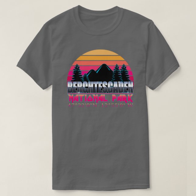 Berchtesgaden nationalpark med GPS-plats 80s  T Shirt (Design framsida)