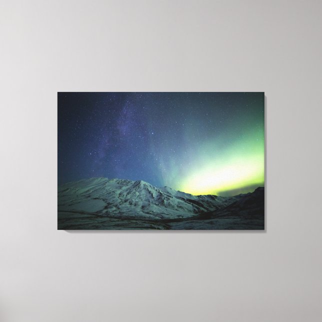 Berg | Aurora Borealis & Milky Way Alaska Canvastryck (Framsida)