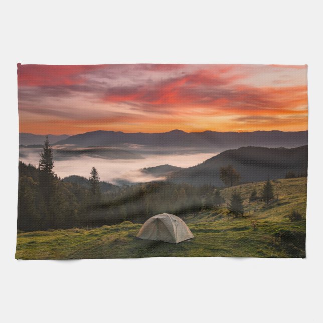Berg | Camping Foggy Sunrise Kökshandduk (Horisontell)