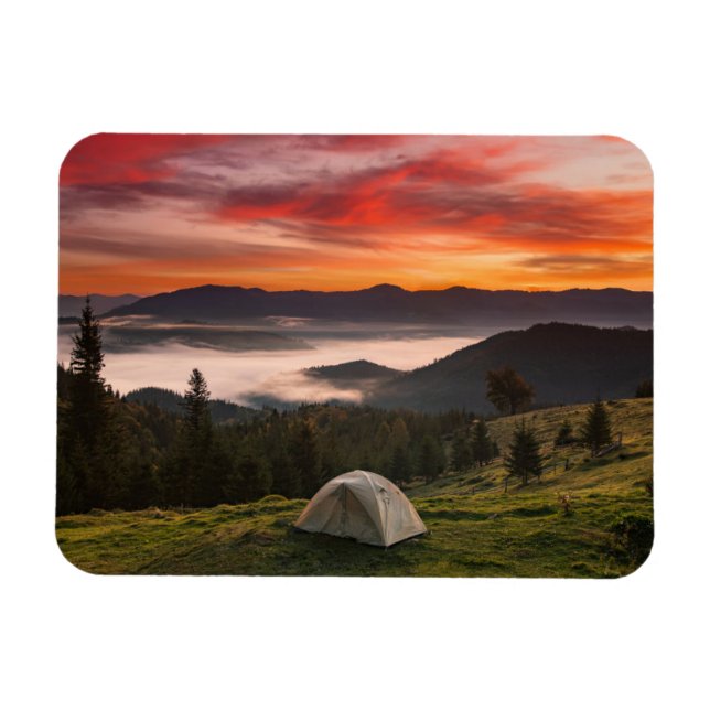 Berg | Camping Foggy Sunrise Magnet (Horisontell)