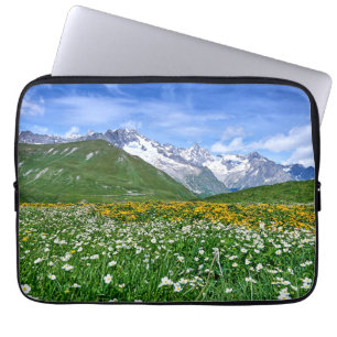 Berg   De schweiziska Alpernorna Valley Vår Laptop Fodral