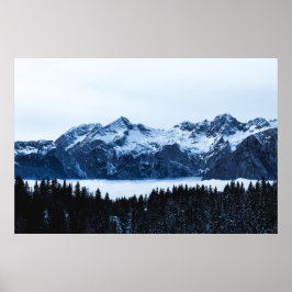 Berg, granar skog och moln poster
