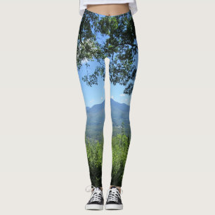 Berg mellan två Träd Leggings