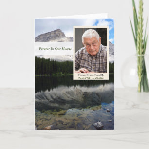Berg minnes- kort för sjöplats med fotoet