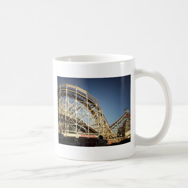 Berg- och dalbana för ConeyöCyclone, Brooklyn Kaffemugg (Höger)