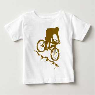 Berg som cyklar cykeln t-shirt