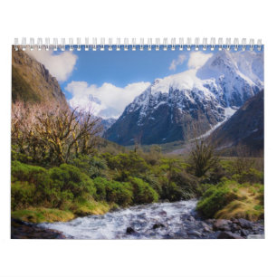 Berg strömmer naturälskare kalender