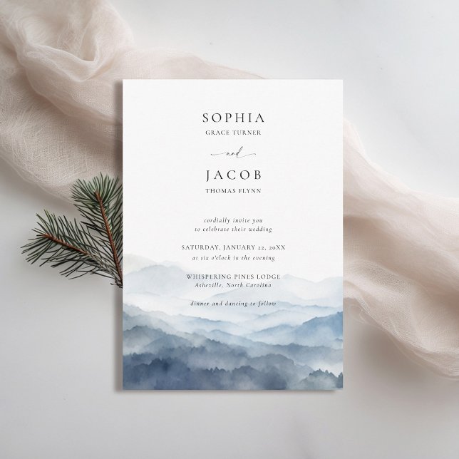 Bergarnas vy Dusty Blue Ridge Romantic Bröllop Inbjudningar (mountains wedding invitation rustic outdoors blue ridge apalachian watercolor scene modern classy)
