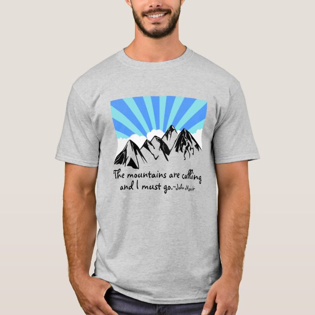 Bergen kallar Retro Clouds och Himlar Tee Shirt (Framsida)