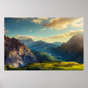 Bergen och Valley vid Sunset Poster