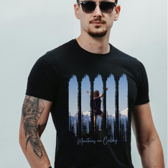 Bergen ropar efter att Äventyr T Shirt (Skapare uppladdad)