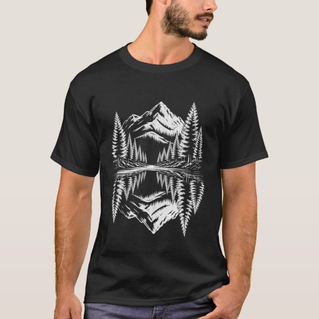 Berglandskap Reflektion Skog Träd Utomhus T Shirt (Framsida)