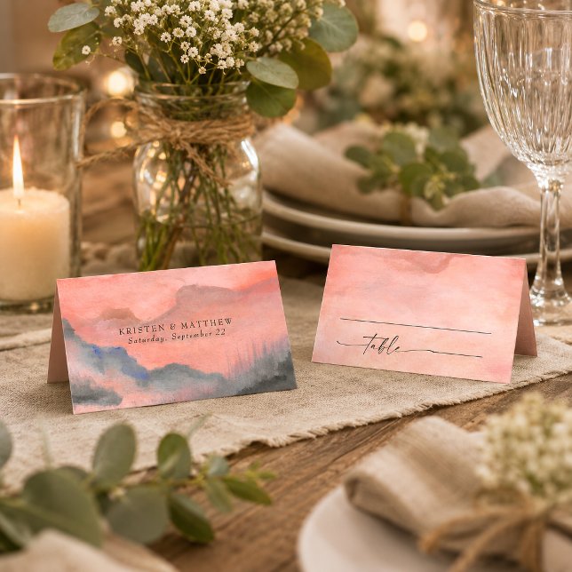 Bergs Solnedgång Akvarell Rustik Bröllop Placeringskort (When it comes to wedding stationery decorate the table with this beautiful mountain table card.)