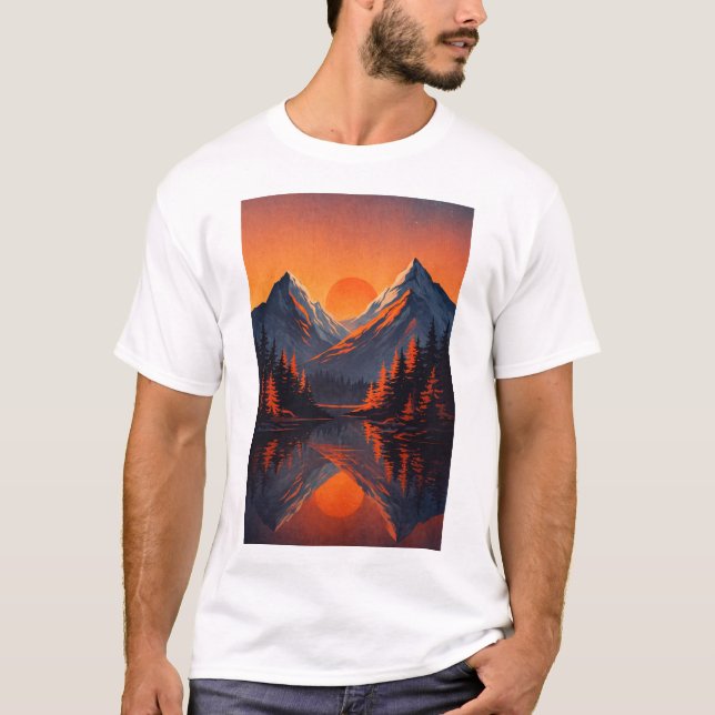 Bergs solnedgångsreflektion Eldorange himmel  T Shirt (Framsida)