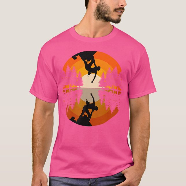 Bergsbergen vid sten - Silhouette C T Shirt (Framsida)