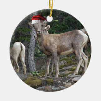 Bergsgetter med Jultomten Hats Julgransprydnad Keramik