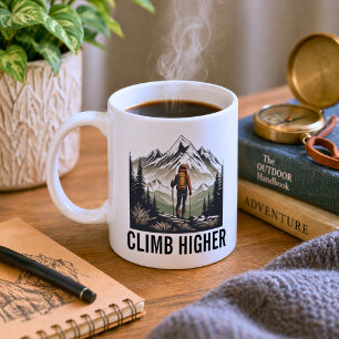Bergsklättrare på högre höjd kaffemugg