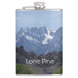 Bergsområden med tak över snö i Lone Gräs Fickplunta