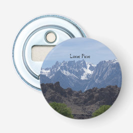 Bergsområden med tak över snö i Lone Gräs Flasköppnare