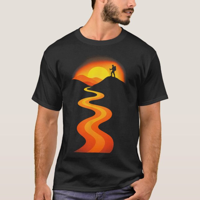 Bergstig Solnedgång - Klätteräventyr Det T Shirt (Framsida)