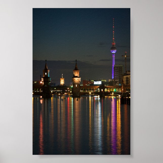 Berlin Alexanderplatz Oberbaum Bridge night Poster (Framsidan)