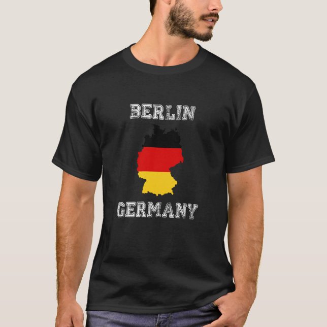 Berlin Germany Vintage Germany Flag Map T Shirt (Framsida)
