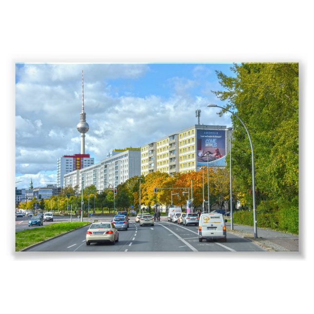 Berlin Television Torn och Busy Street Fototryck (Framsidan)
